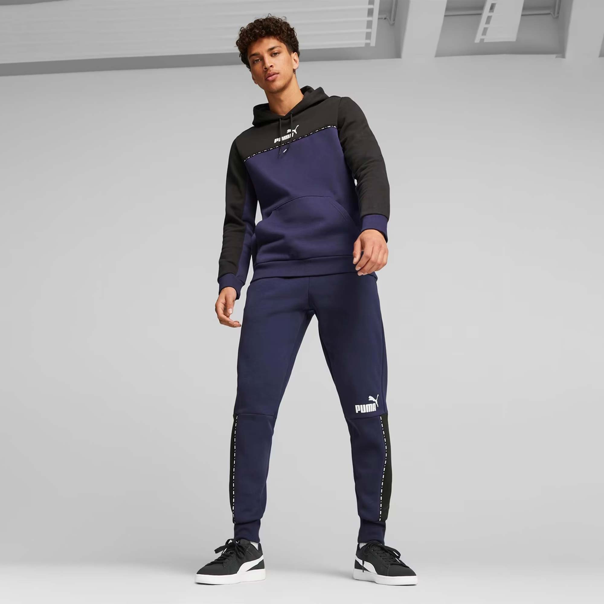 67334206-2.jpg