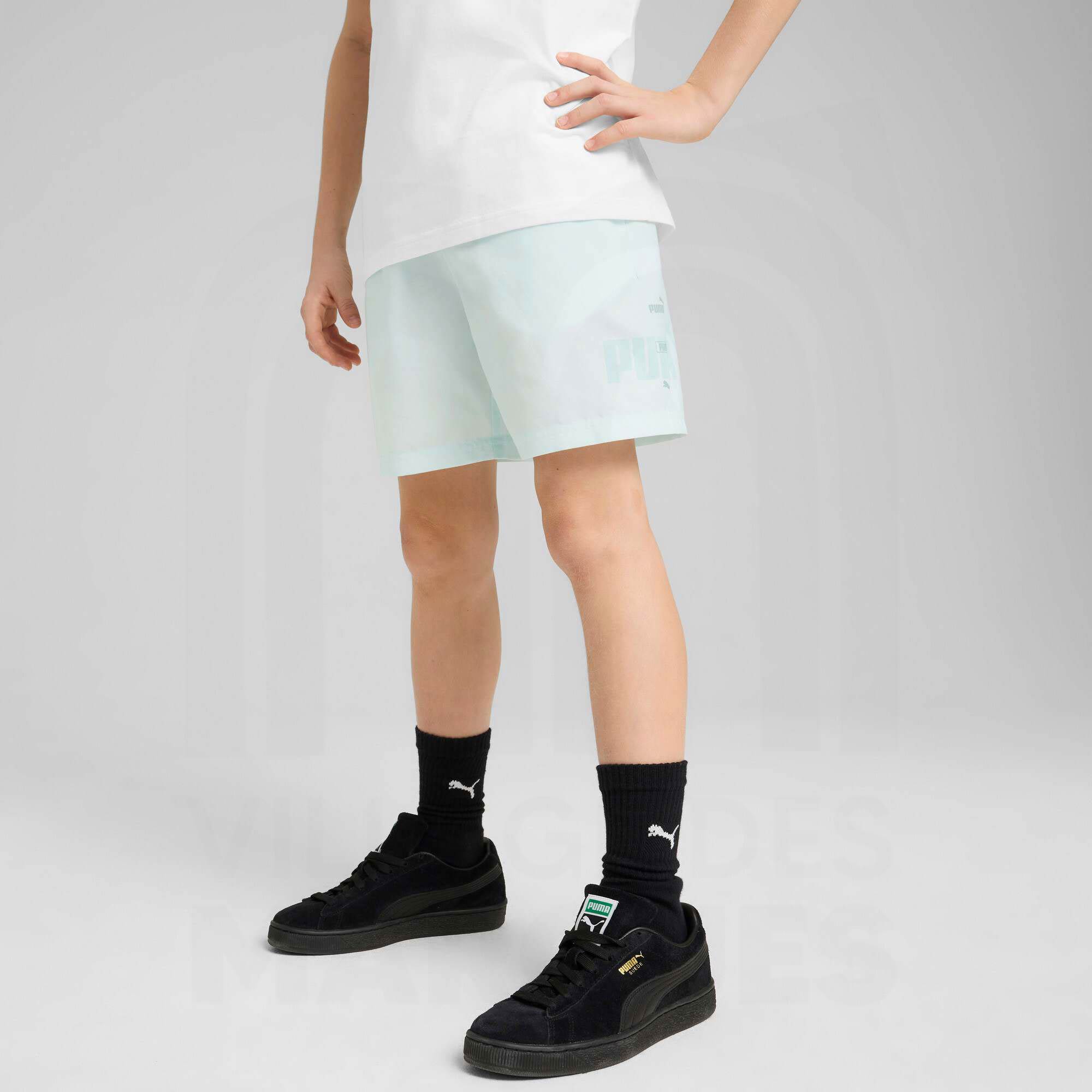 68579650-2.jpg